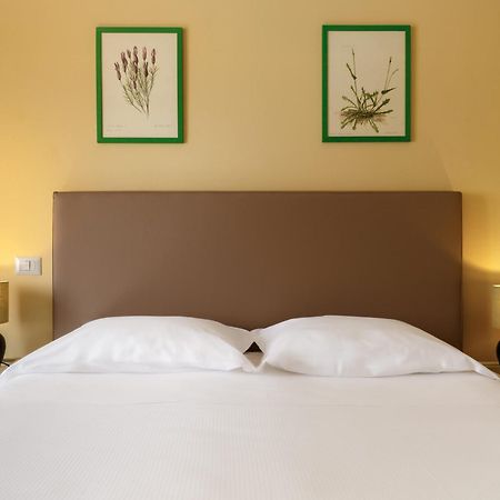 Hotel Cernia Isola Botanica Sant'Andrea  Exterior photo