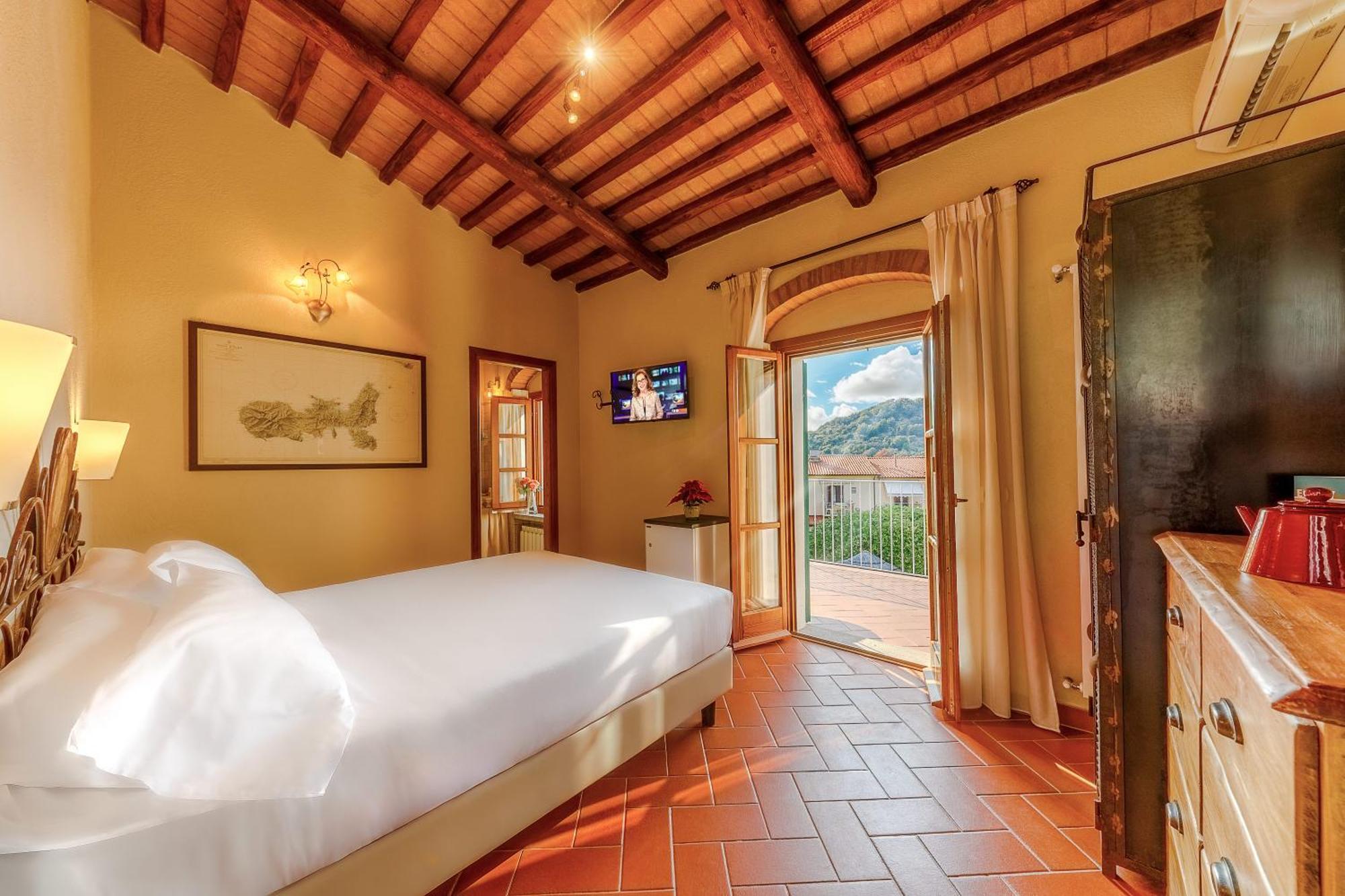 Hotel Cernia Isola Botanica Sant'Andrea  Exterior photo
